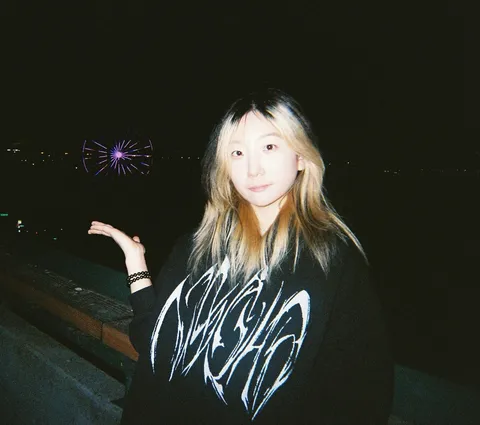 陈泓亦 Leslie Chen